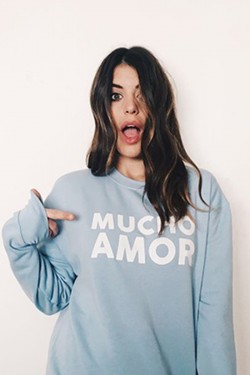 SUDADERA MUCHO AMOR